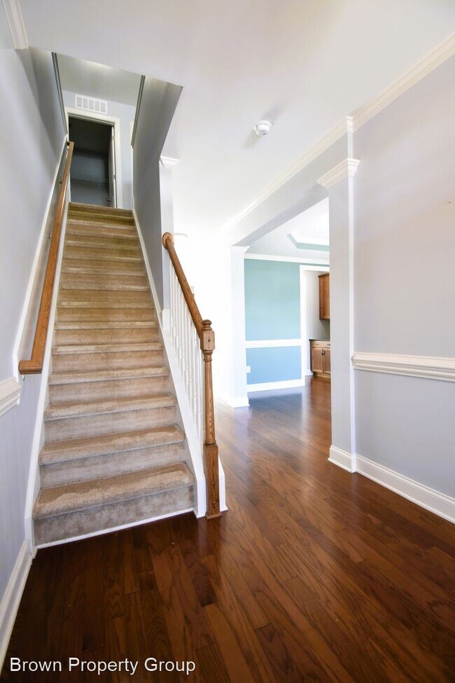 Building Photo - 4 br, 3 bath House - 54 Pittfield Run