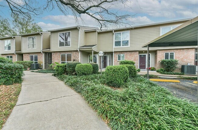 Foto del edificio - 5005 Georgi Ln
