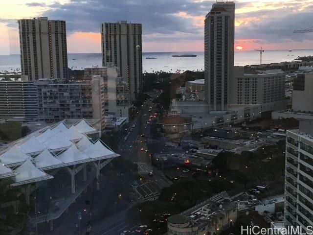 Foto del edificio - 1750 Kalakaua Ave