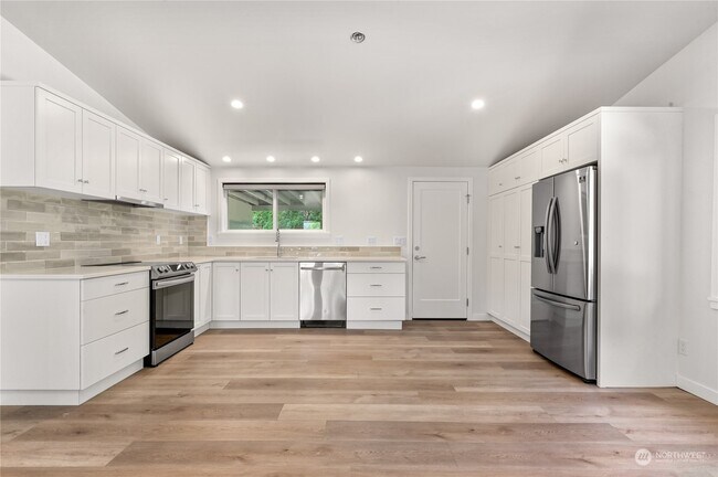 Foto del edificio - 1116 McLean Rd