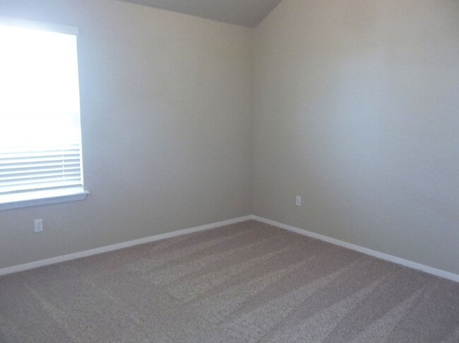 Building Photo - 138 White Dunes Dr