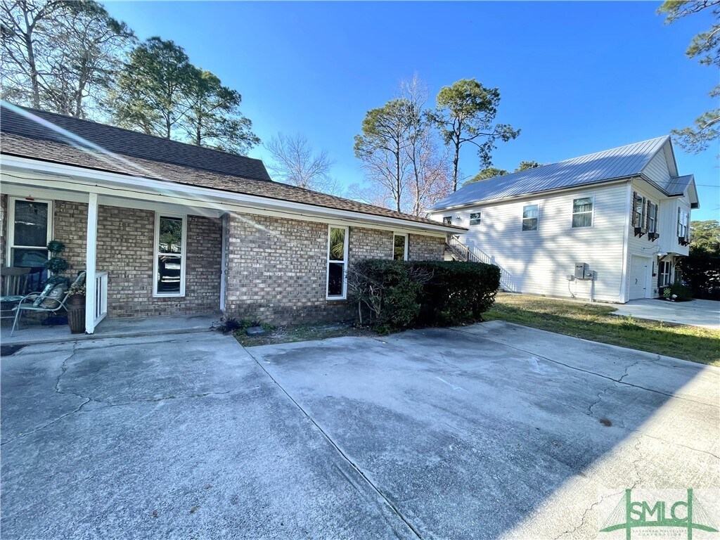 Primary Photo - 7412 Johnny Mercer Blvd