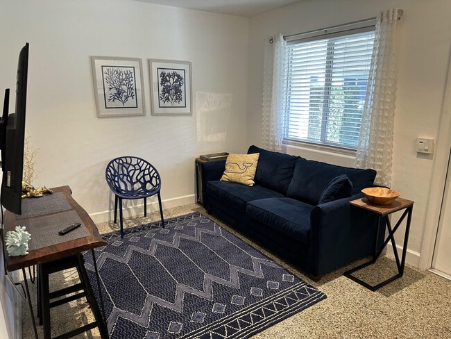 Building Photo - 1258 Beach Rd