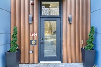 Building Photo - 2213 M St NE