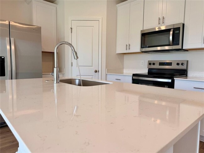 Building Photo - 709 Spartina St
