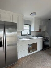 Building Photo - 105 Earl Rd