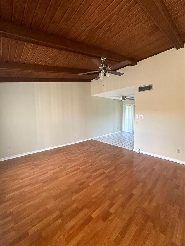 Primary Photo - 5955 Longbow Ln