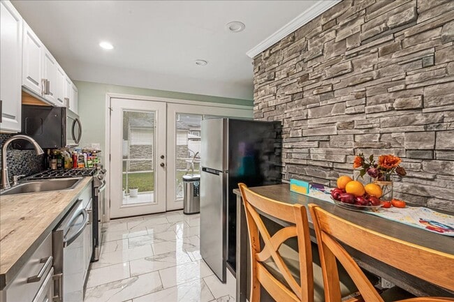 Foto del edificio - Fully Updated / Renovated  - Apartment