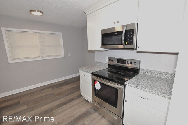 Building Photo - 3 br, 1 bath House - 1320 Wingfield Ave