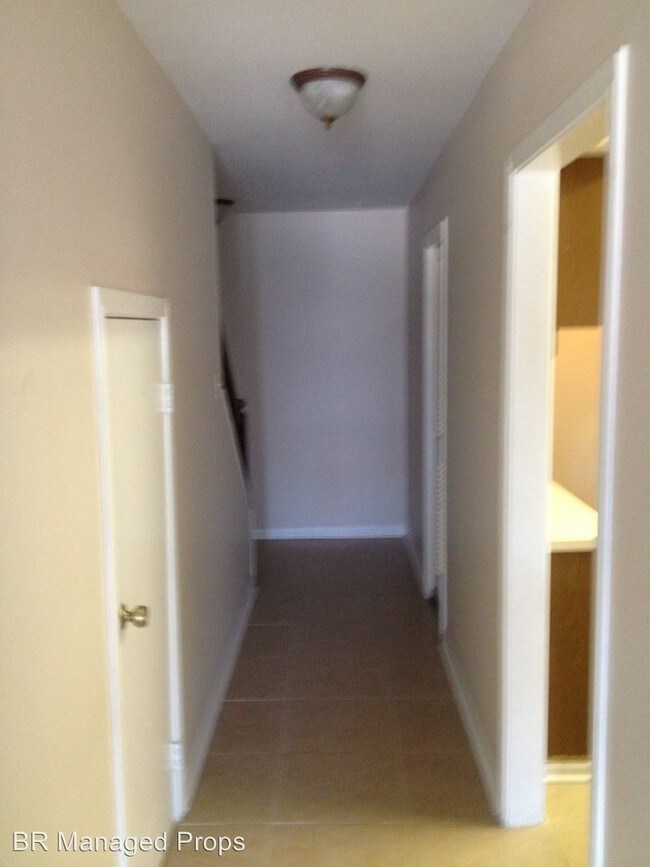 Building Photo - 7071 1 Perkins Pl Dr
