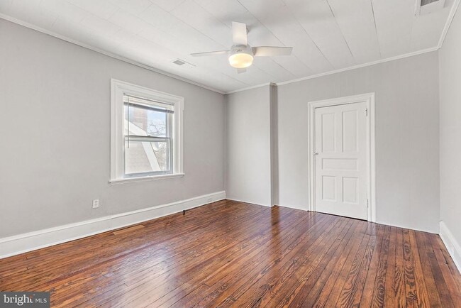 Building Photo - 1614 N Broom St