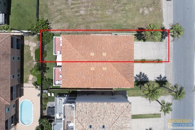 Building Photo - 109a E Red Snapper St