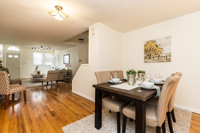 Foto del edificio - 1641 Waverly St