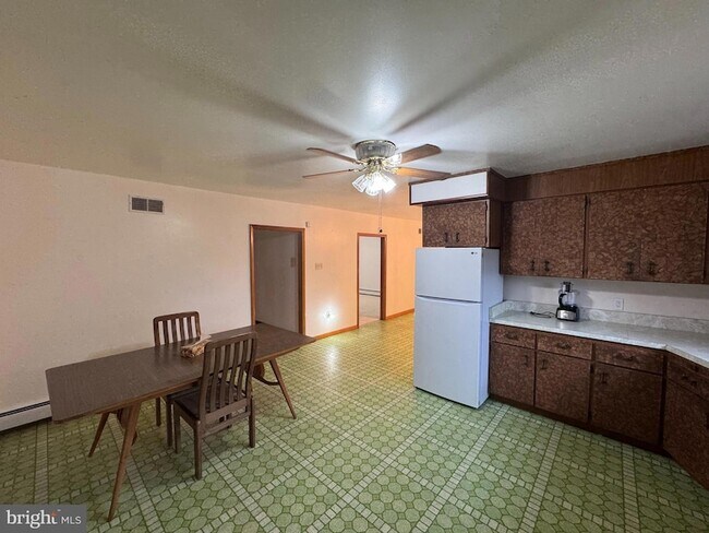 Foto del edificio - 1305 Hawthorne Ln