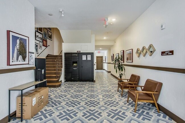 Building Photo - Beautiful Luxury Apartment at the Rose on ...