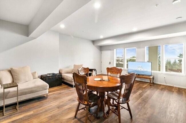 Foto del edificio - 624 E 32nd St