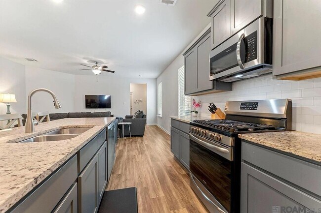 Building Photo - 1215 Meridian Dr