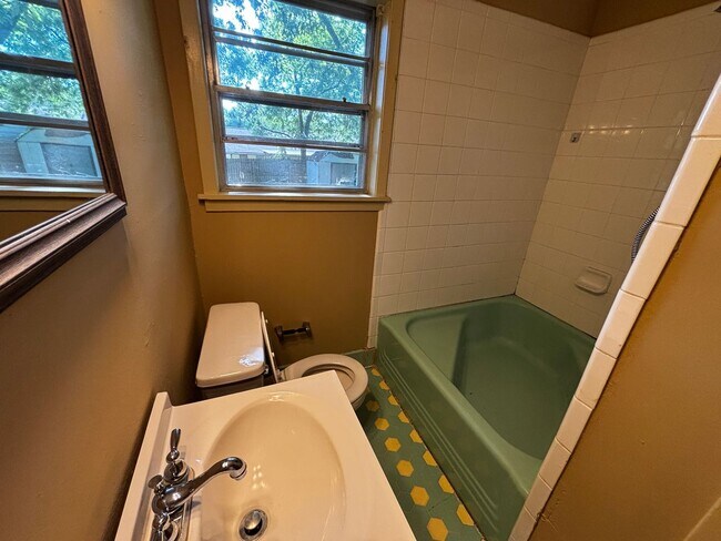 Foto del edificio - 214 Pecan Park Dr