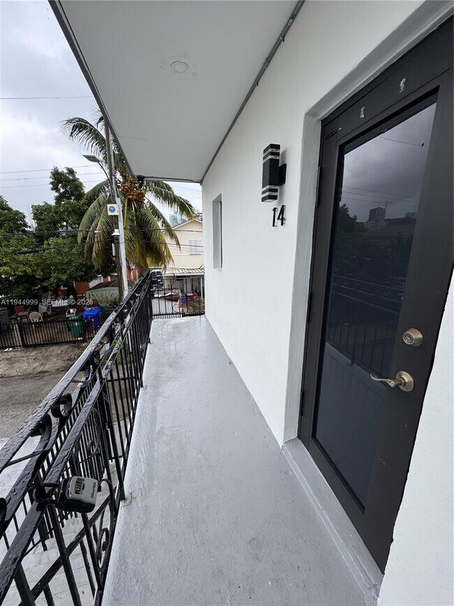 Foto del edificio - 1969 NW 2nd Ct