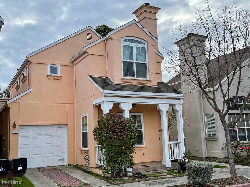 Foto principal - 3 br, 2.5 bath House - 111 Laurel Way