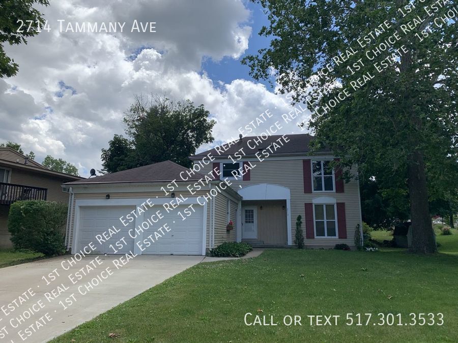 Primary Photo - Spacious 3-BDR 1.5-BTH Duplex w/ Garage & ...