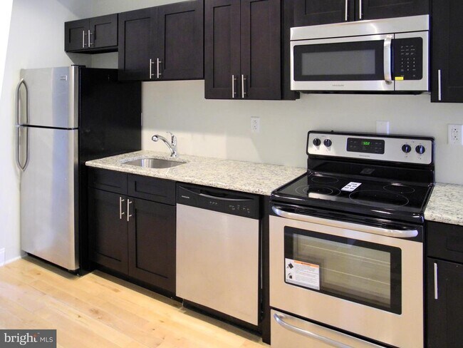 Foto del edificio - 321 N Preston St