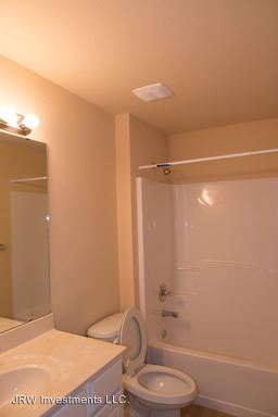 Building Photo - 3 br, 2.5 bath Apartment - 156 Iron Horse Dr
