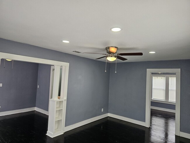 Foto del edificio - 2 bedroom house for rent in Downtown Killeen