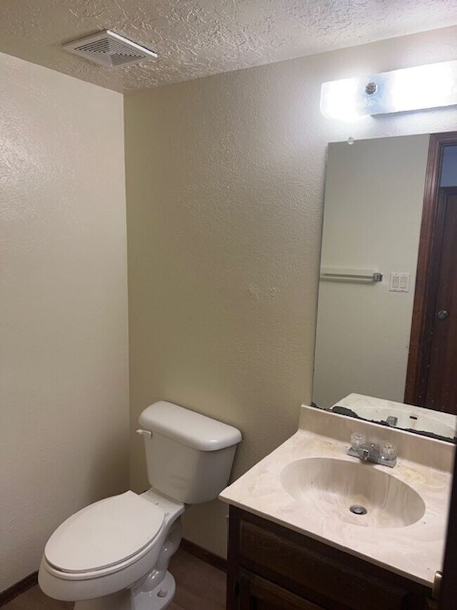Foto del edificio - Charming Townhouse Complex . This diamond ...