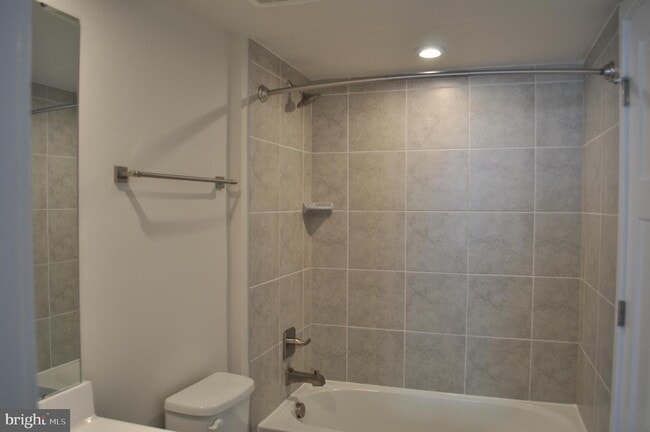 Building Photo - 8611 Shady Pines Dr