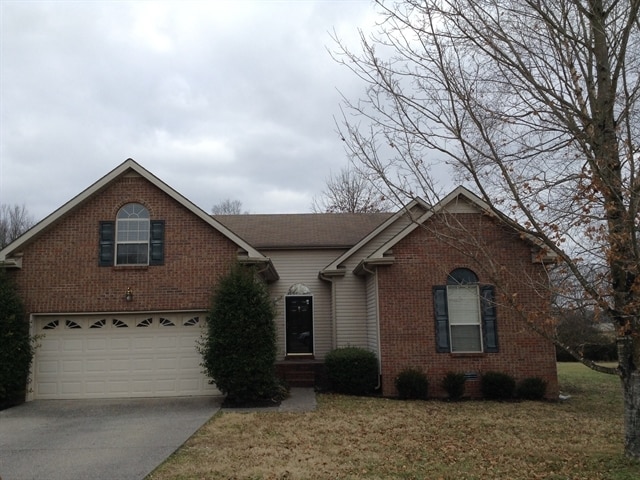 Building Photo - 1212 Wembley Ct