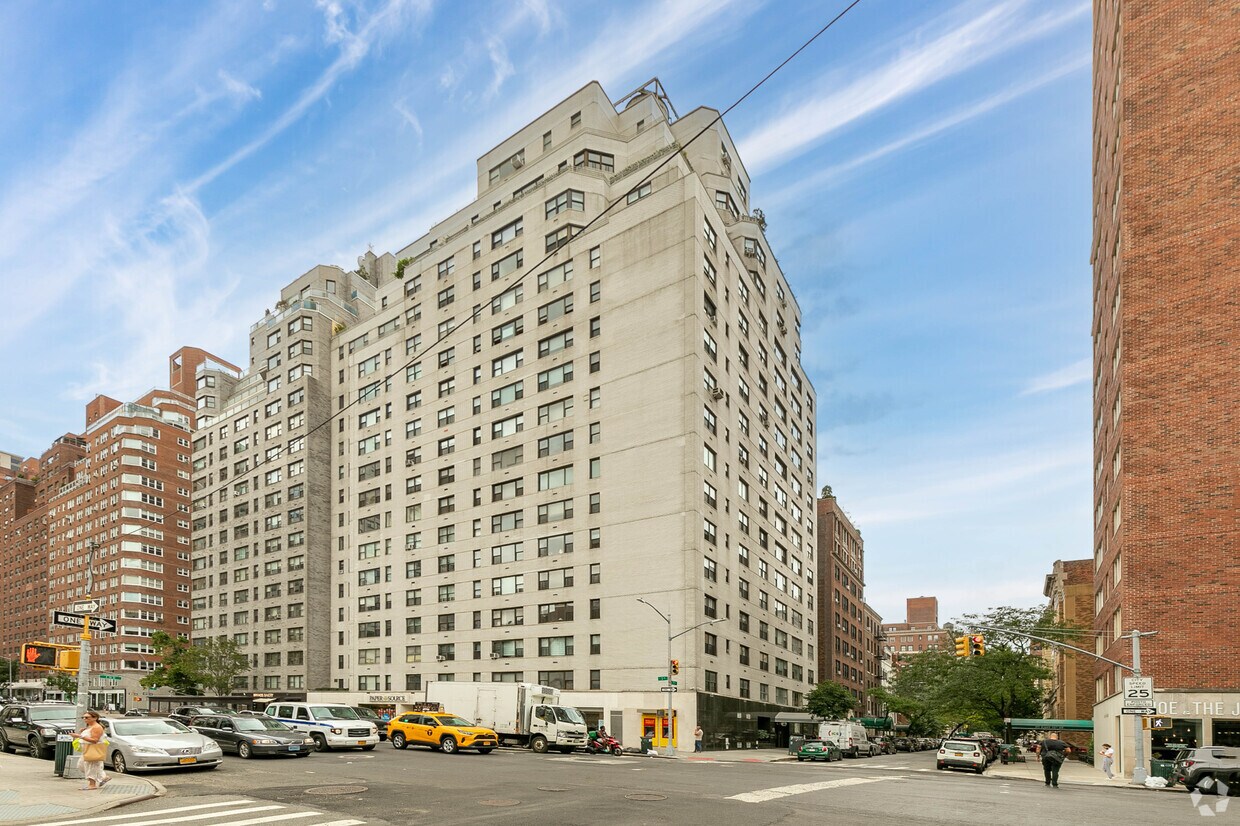 Foto principal - 196 E 75th St