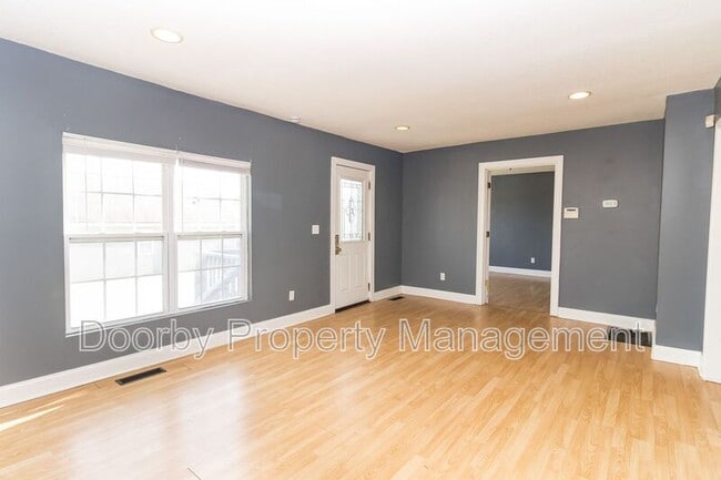 Photo - 1707 Kirby Ave Apartment