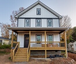 Building Photo - 71 Oakley Rd