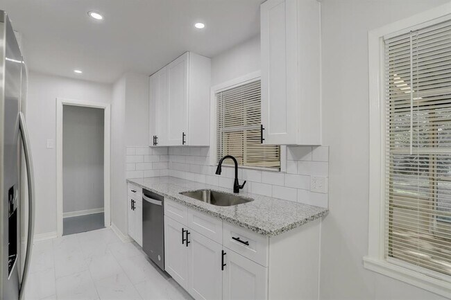 Foto del edificio - 1009 15th Ave N