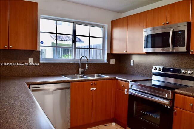 Building Photo - 14162 SW 260th St