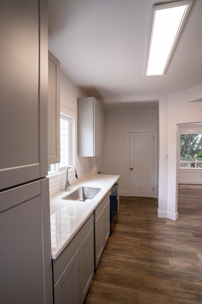 Foto del edificio - 5024 SE Clay St