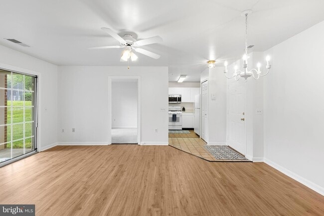 Building Photo - 1310 Sheridan Pl