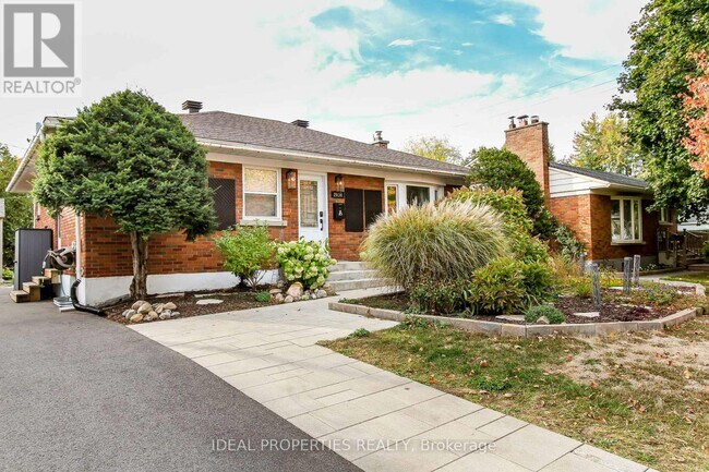 Photo du bâtiment - 2034 Saunderson Dr