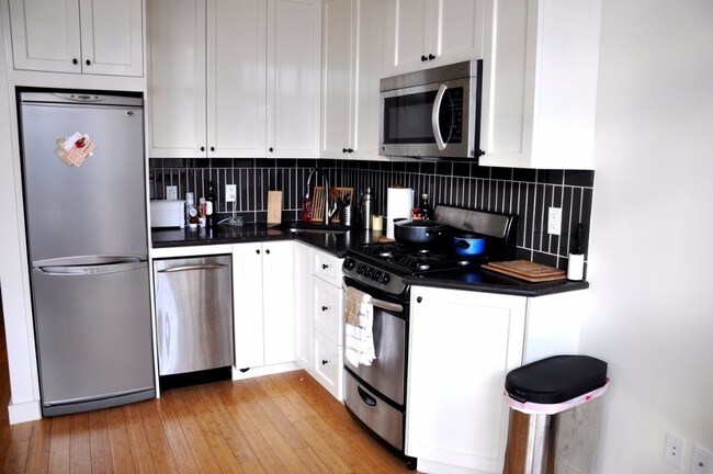 Foto del edificio - 92 E 7th St