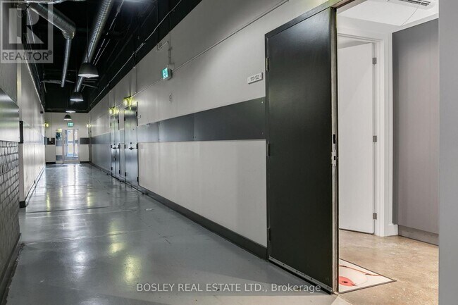 Photo du bâtiment - 136-1173 Dundas St E