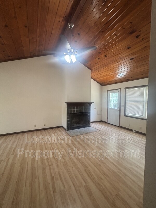Building Photo - 3741 Brush Creek Dr