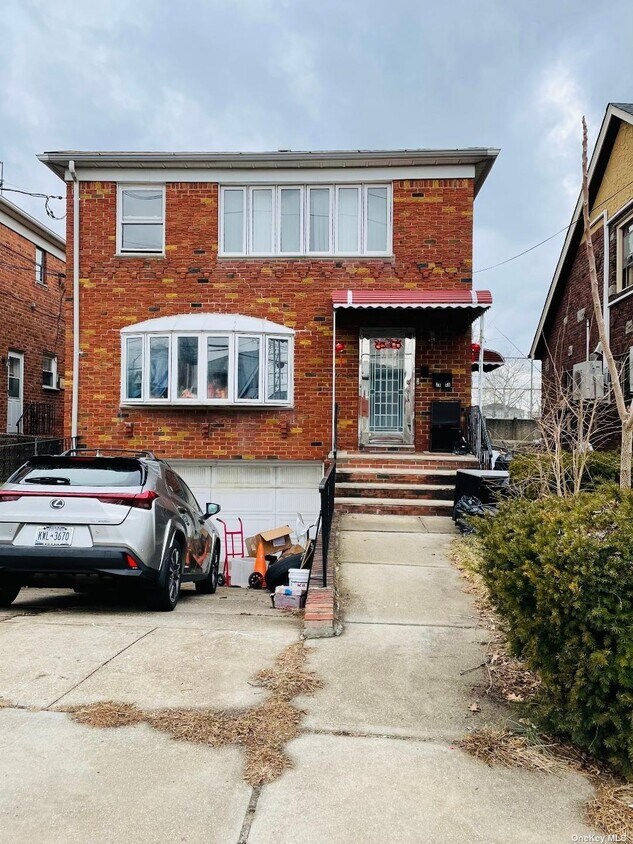 Primary Photo - 28-06 150th St