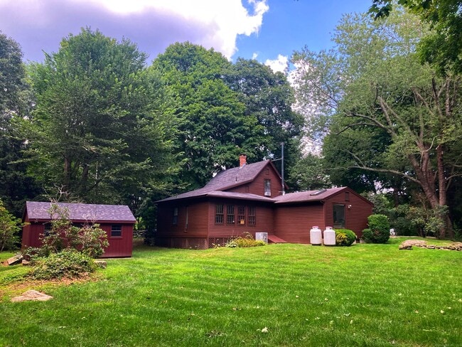 Building Photo - 205 Pequot Trail