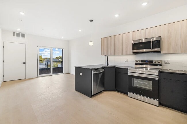 Photo - 2139 N 10th St Apartment