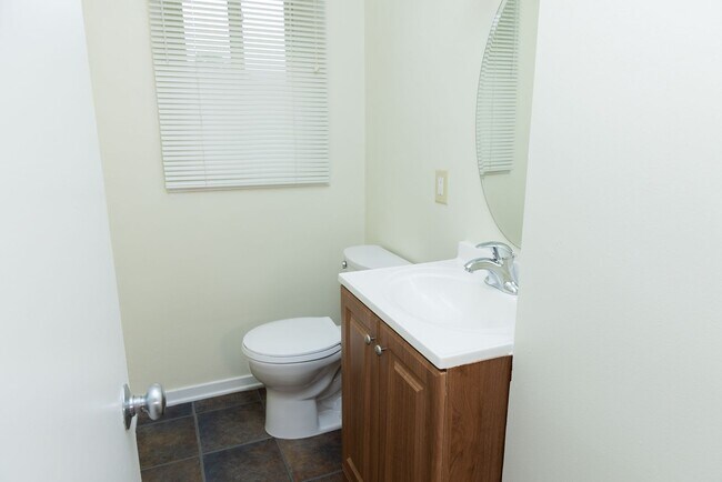Foto del edificio - Comfortable Single-Family Living with All-...
