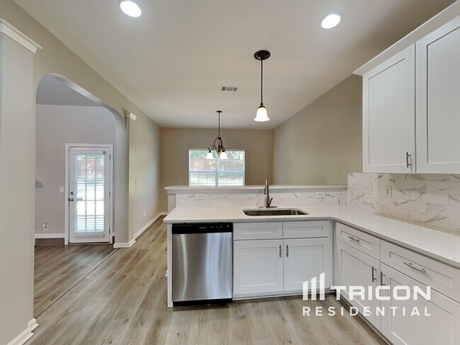 Foto del edificio - 4289 Defoors Farm Trail