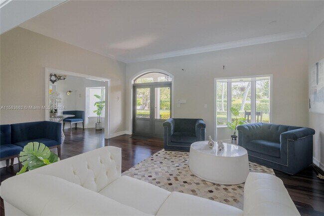 Building Photo - 8500 SW 70th St