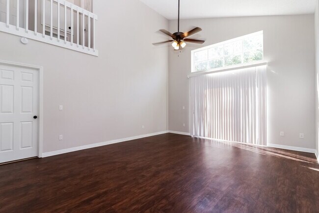 Building Photo - 2332 Flamingo Lakes Dr