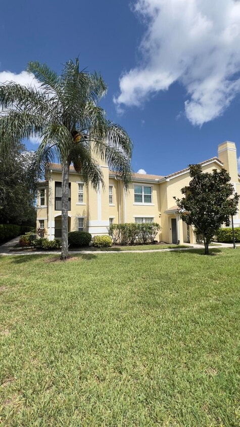 Primary Photo - 148 SW Peacock Blvd